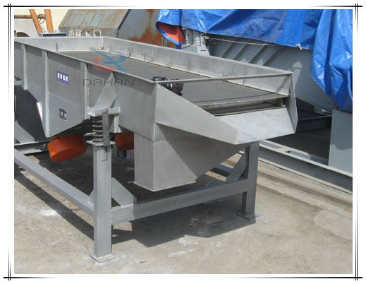 1025直線振動(dòng)篩出料口