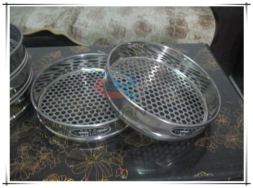 300直徑?jīng)_孔板試驗篩 300直徑?jīng)_孔板試驗篩